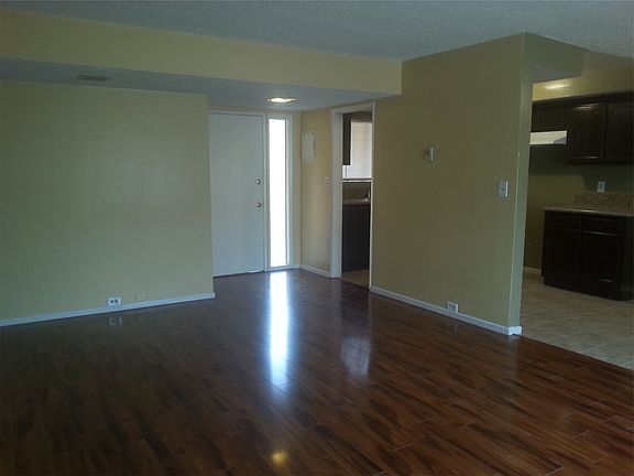 2nd image of 612 N Wilcox Ave APT 19