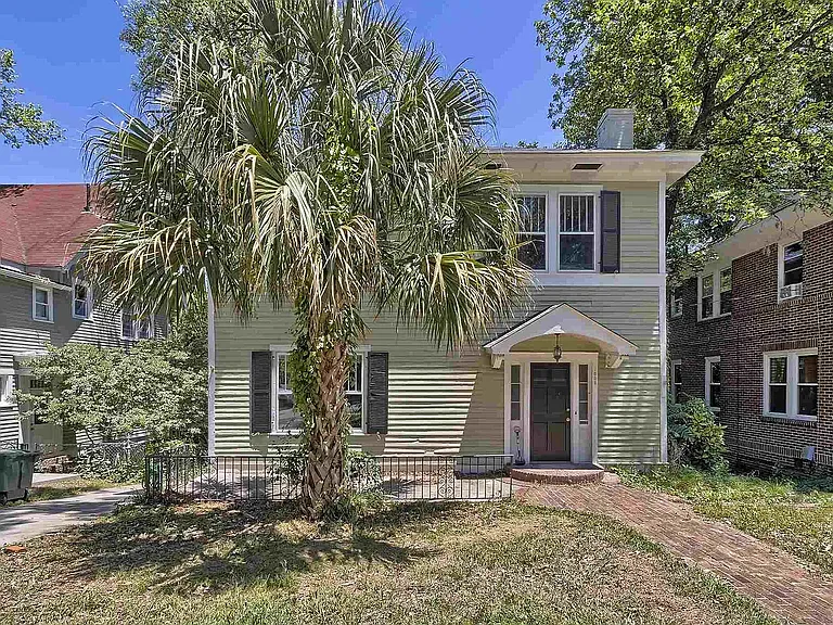 1008 Laurens St — Photo 10