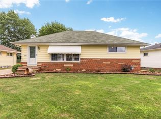 7543 Zona Ln, Parma, OH 44130