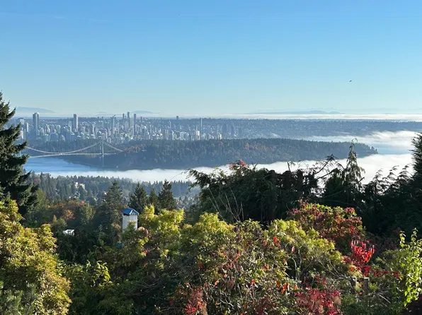1378 Chartwell Dr, West Vancouver, BC V7S 2R5