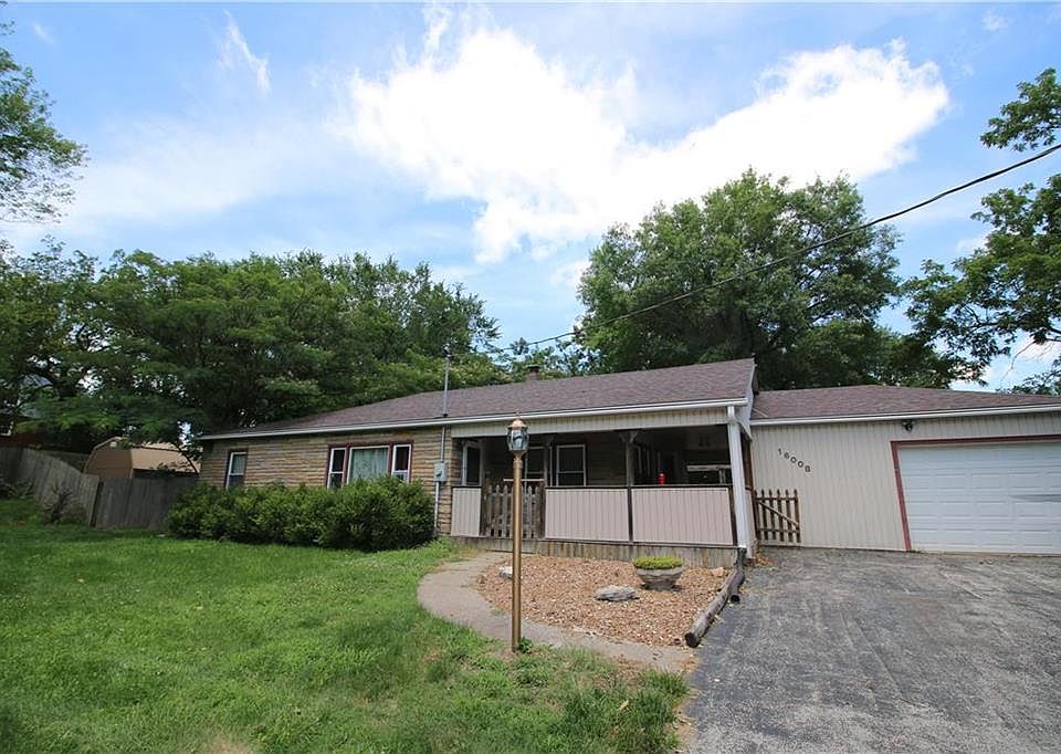 1st image of 16008 E Cogan Ln