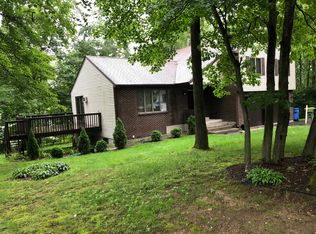 328 Forest Ridge Rd, Waterbury, CT 06708