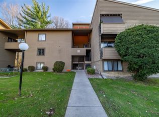 275 Watertree Dr, East Syracuse, NY 13057