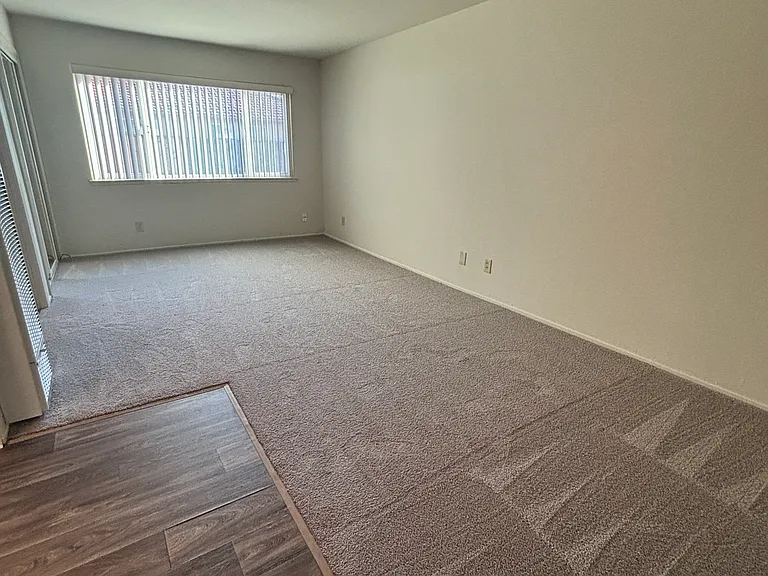2750 Joseph Ave #J04 — Photo 1