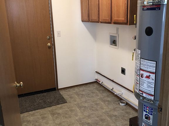 5th image of 217 S 7th St