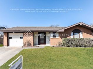2621 Princeton Dr, Lancaster, TX 75134