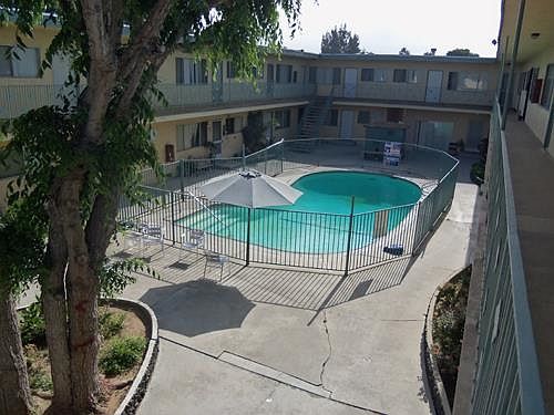 5th image of 14905 Lemoli Ave APT 13