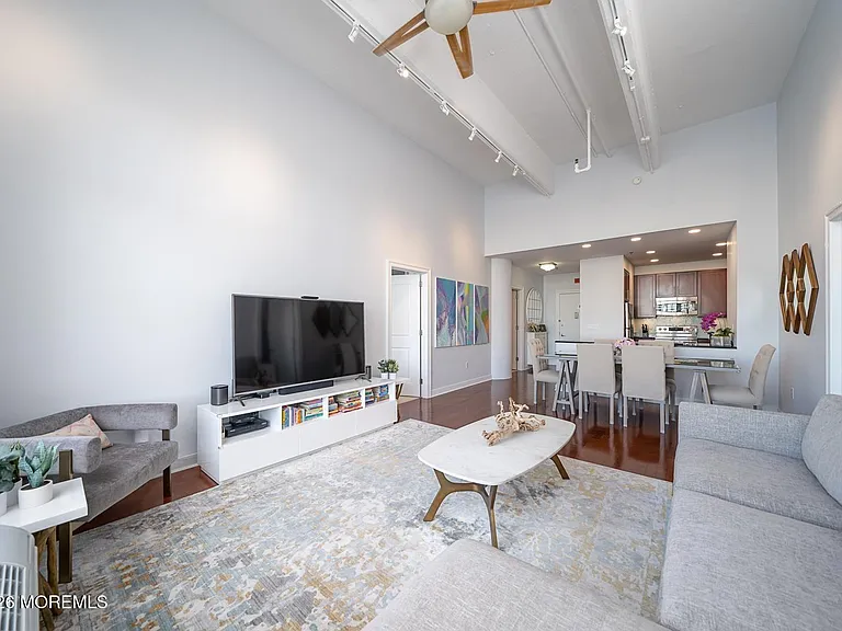 1500 Washington St #4F — Photo 4