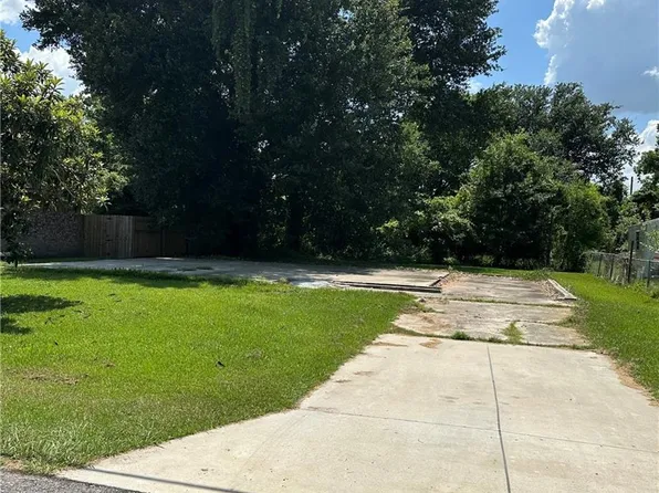 321 N Chad B Baker St, Reserve, LA 70084