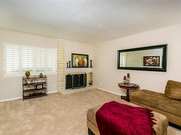 4th image of 5575 E Vista Del Dia