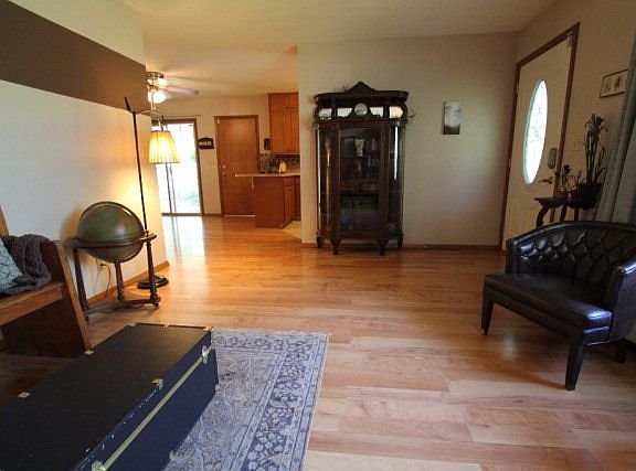 3rd image of 2419 W Koenig St
