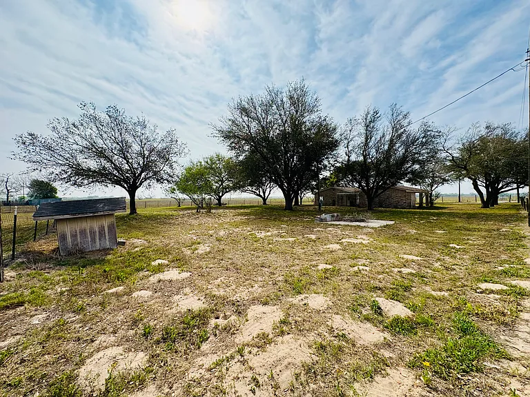 1185 FM 1540 — Photo 25