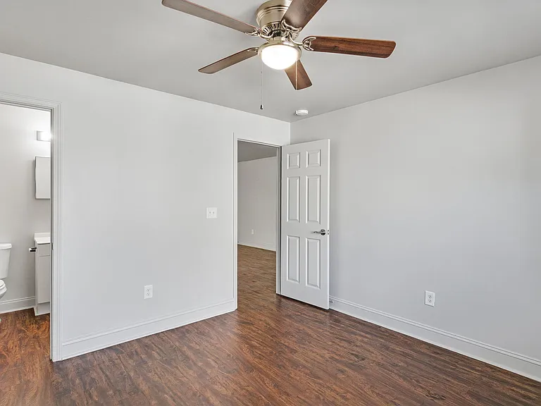 Azul Door Apartments — Photo 8
