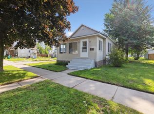 1614 Stanton St, Marinette, WI 54143