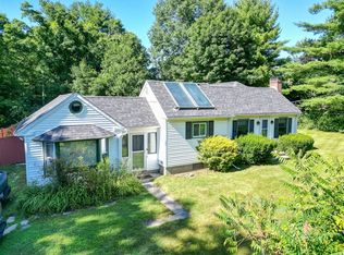 294 Pelham Rd, Amherst, MA 01002
