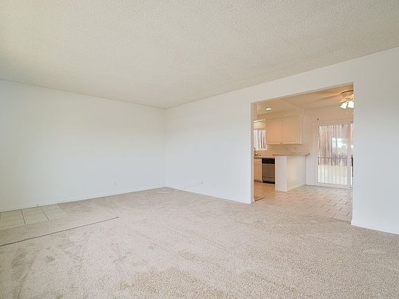 3rd image of 501 N Irena Ave #817