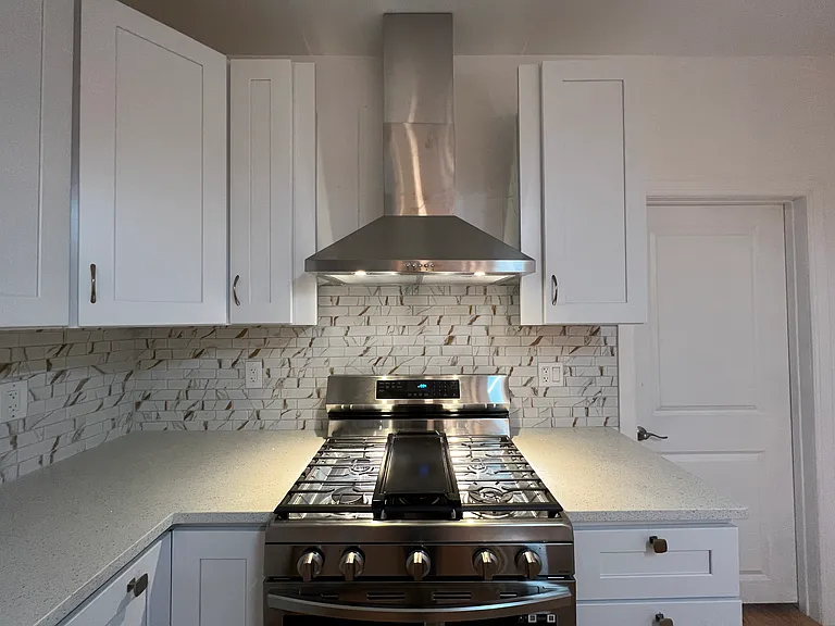 220 Lakeview Ave — Photo 6