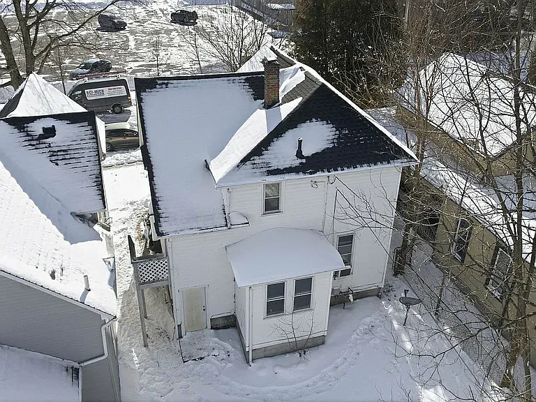 1014 Huffman St #1 — Photo 6