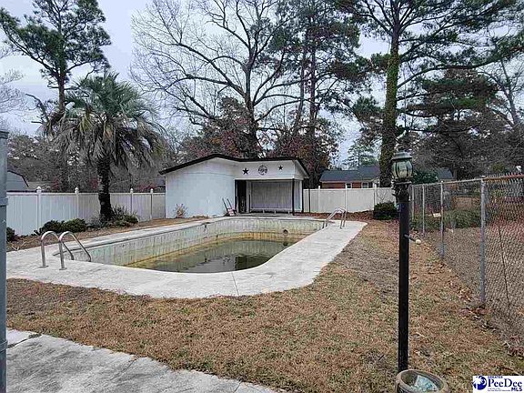 5th image of 2400 S Robeson Ave