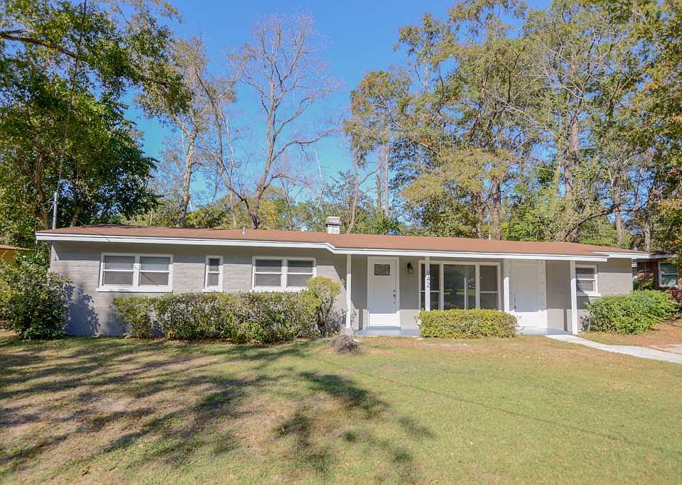 1st image of 942 Cochran Dr