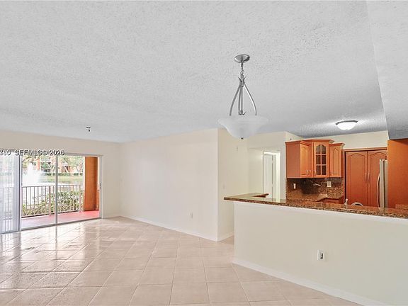 2nd image of 3844 Lyons Rd APT 112-4