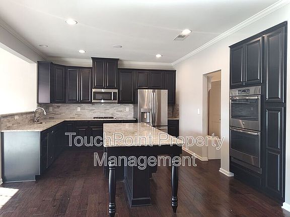 2nd image of 190 Welcombe St