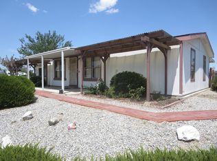 16348 Camelback Dr, Victorville, CA 92395