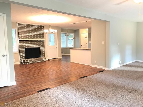 5th image of 4613 Woodyhill Ct