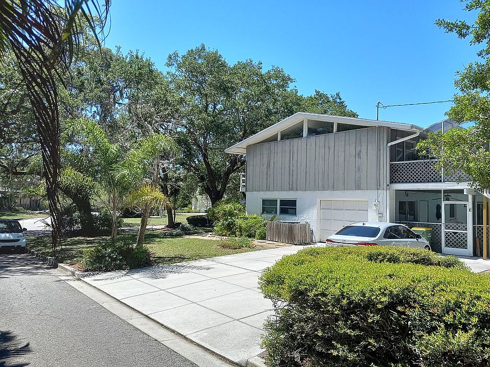 2nd image of 2155 Oriole Dr