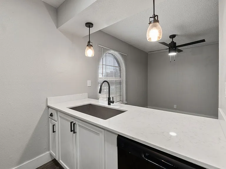 Anderson Flats — Photo 9