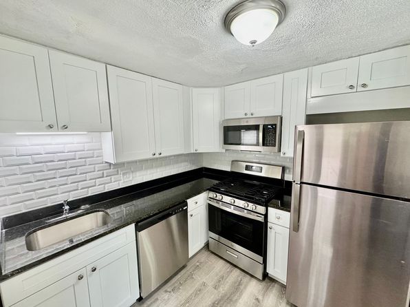 102 Shawomet Ave #126-01