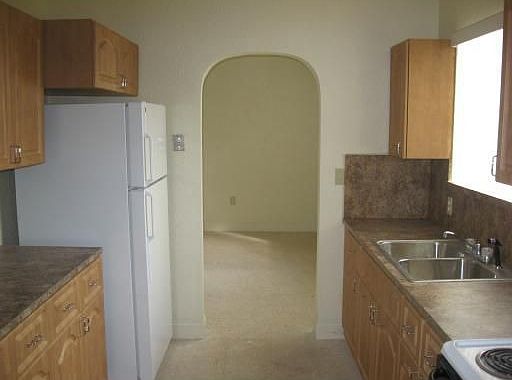 2nd image of 1821 NW 184th St