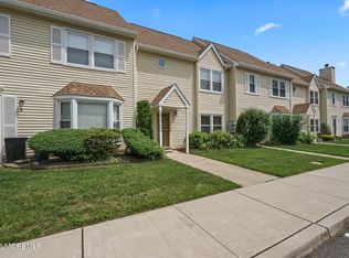 7 Colonial Ct, Jackson, NJ 08527