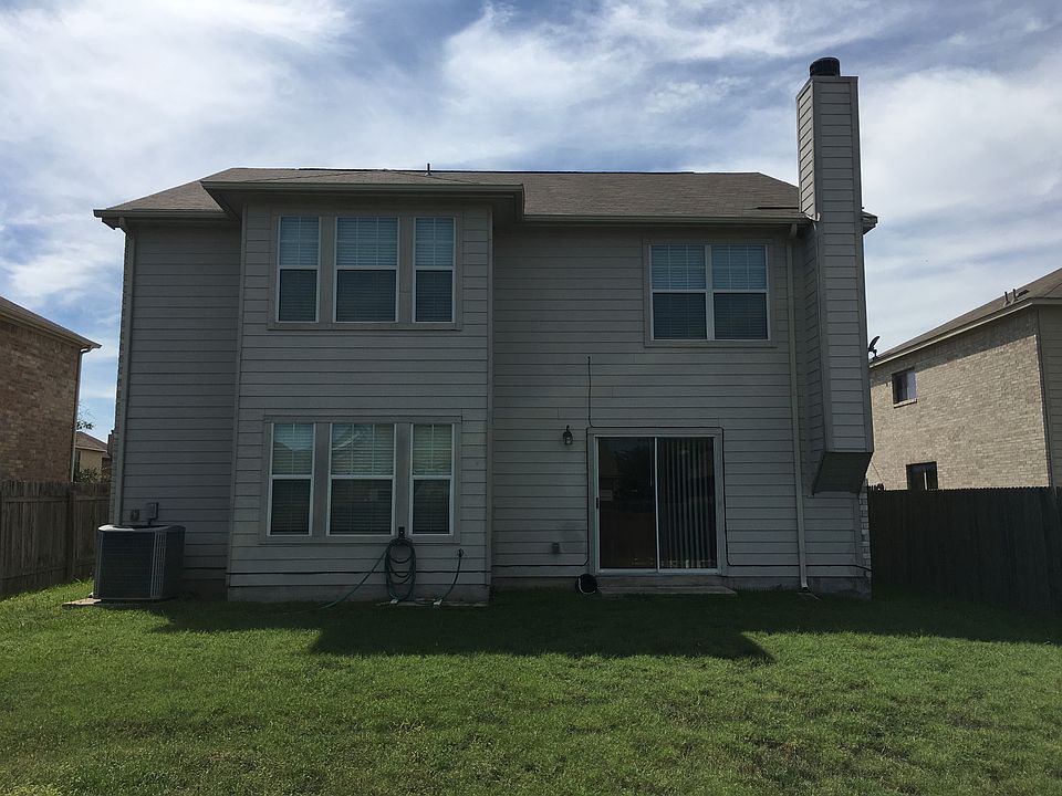 2nd image of 216 Ran Rd
