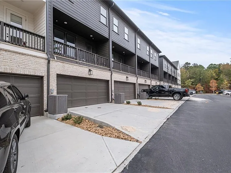 6562 Beacon Dr — Photo 19