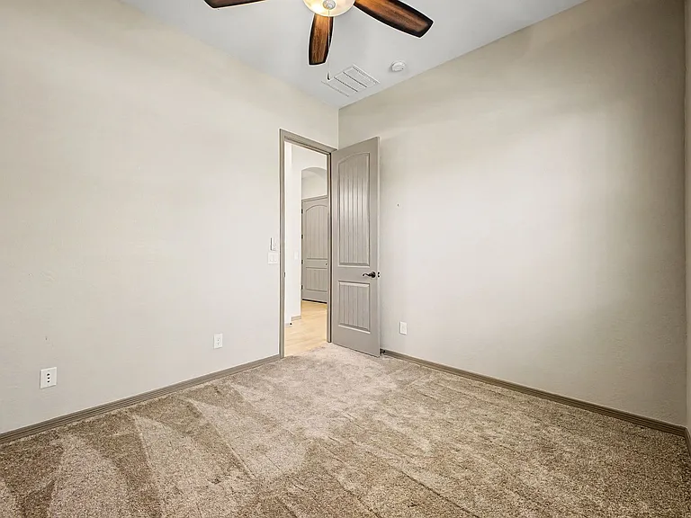 1315 W Alpine Tree Ave — Photo 26