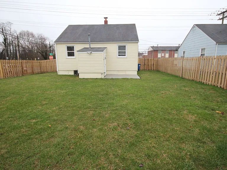 314 Old Post Rd — Photo 26