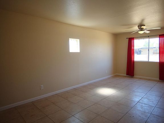 5th image of 523 E Jacinto St