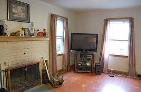 4th image of 40 Narwood St