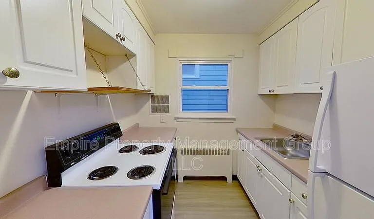 31 Parkwood St #3 — Photo 3