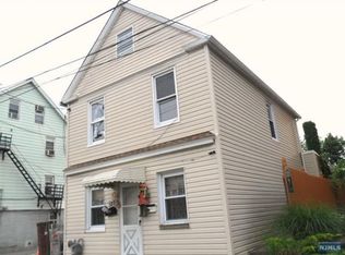 27 Lafayette St, Hackensack, NJ 07601