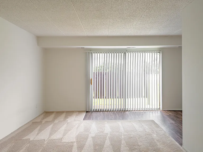 Riverside Village Apartments — Photo 45