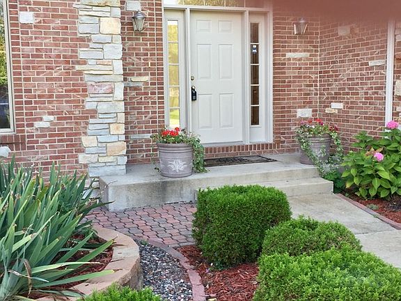 2nd image of 3304 Windsong Ct