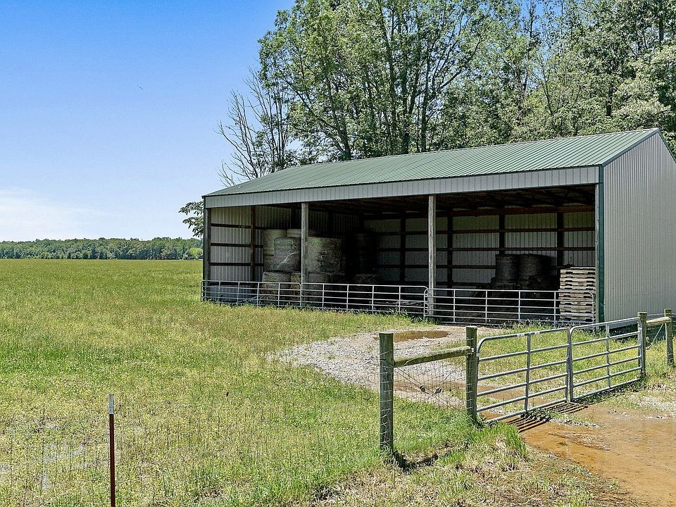 4th image of 1004 Dry Creek Rd