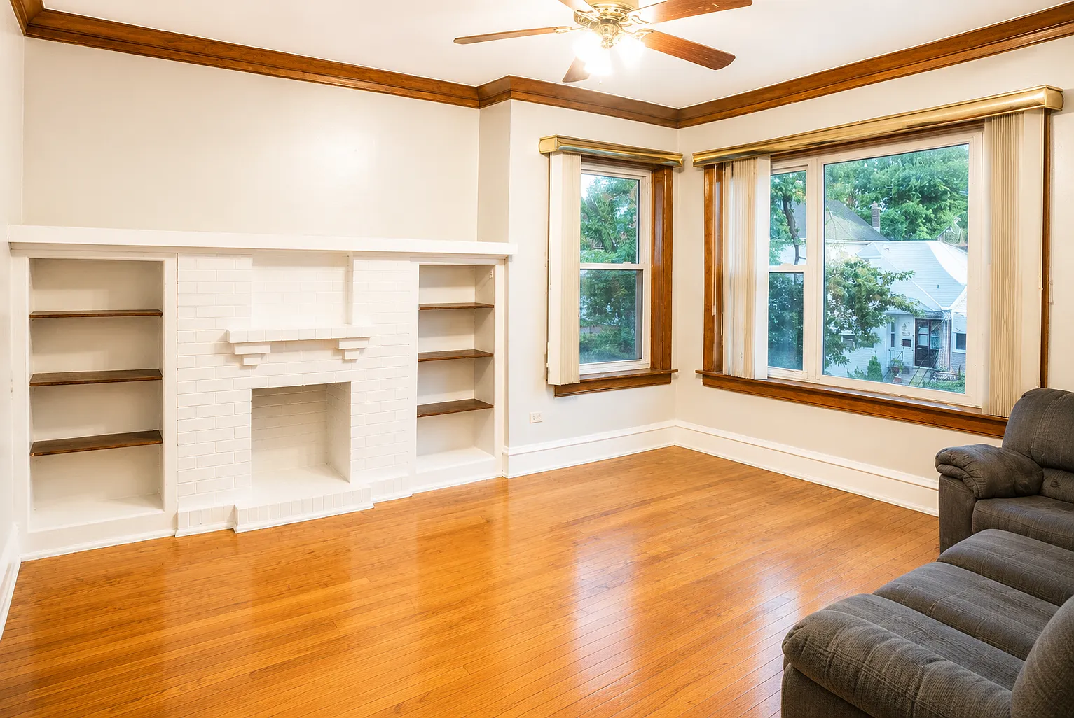3 bed, 1400 sqft, $1,600 — Photo 2
