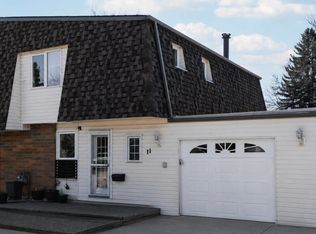 11 Greenfield Est, Saint Albert, AB T8N2G2