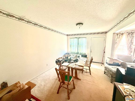 3rd image of 514 Curry Chapel Rd
