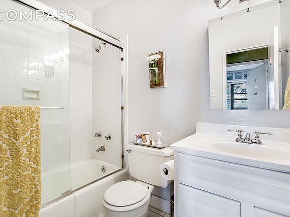 5th image of 178 E 80th St APT 1B