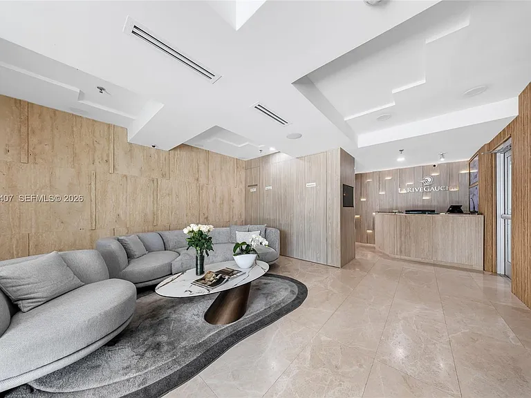5880 Collins Ave #1007 — Photo 5