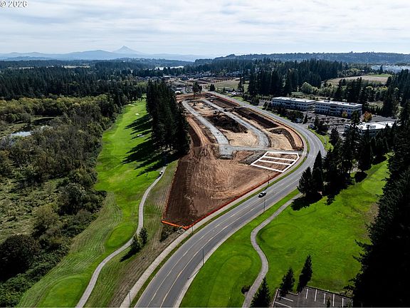 3rd image of 4829 NW Camas Meadows Dr